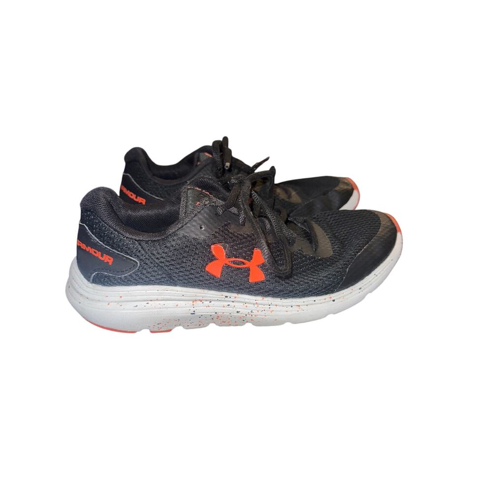 ⭐️ Girls Under Armour Navy Athletic Shoe Size 5Y Running. Athleisure Sporty